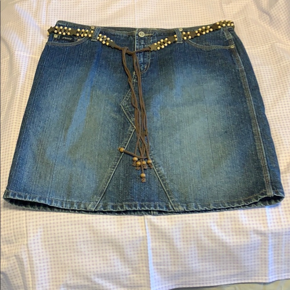 Squeeze by Stephan Hardy denim skirt